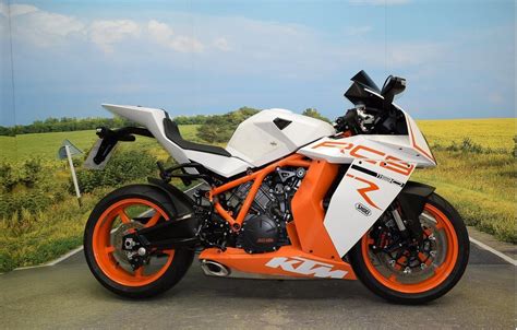 ktm rc8 1190 specs.